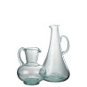 Carafe en verre bleu clair